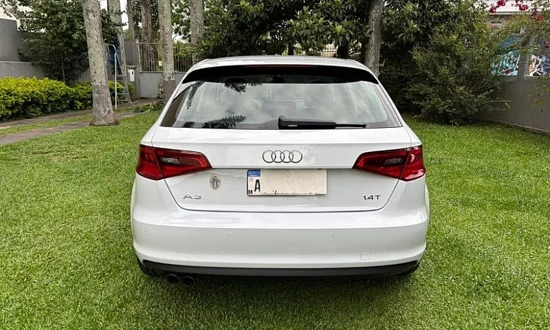 Audi A3 Sportback 1....