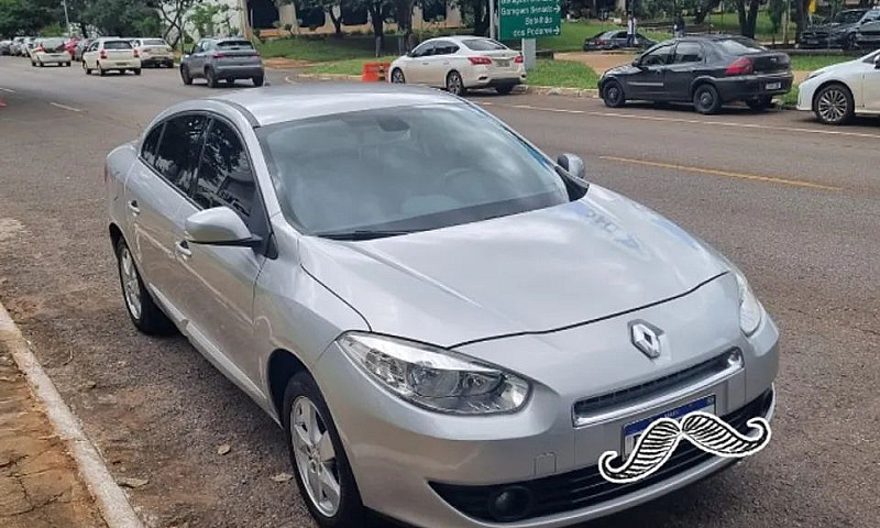 Renault Fluence Sed....