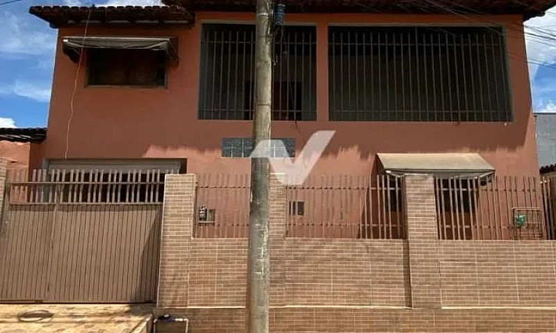 Sobrado Em Formosa/G...