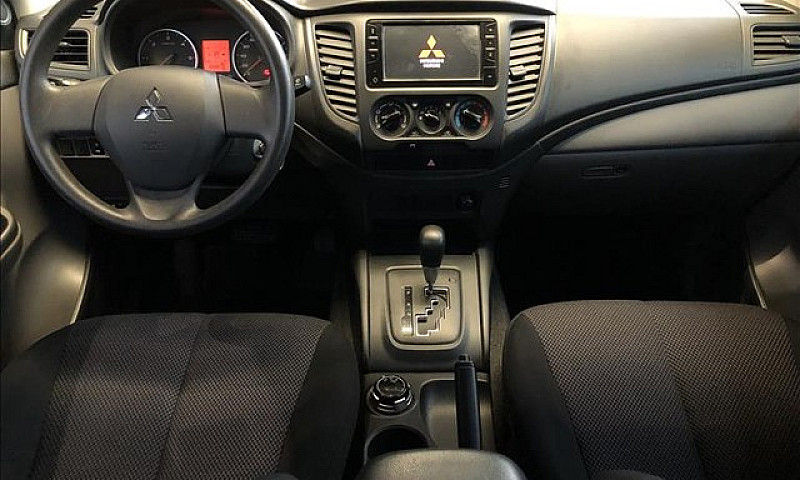 Mitsubishi L200 Trit...