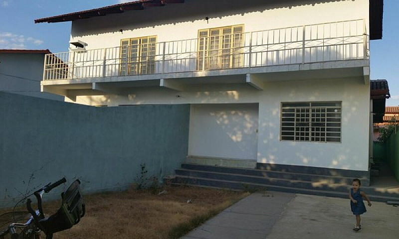 Sobrado Em Porangatu...