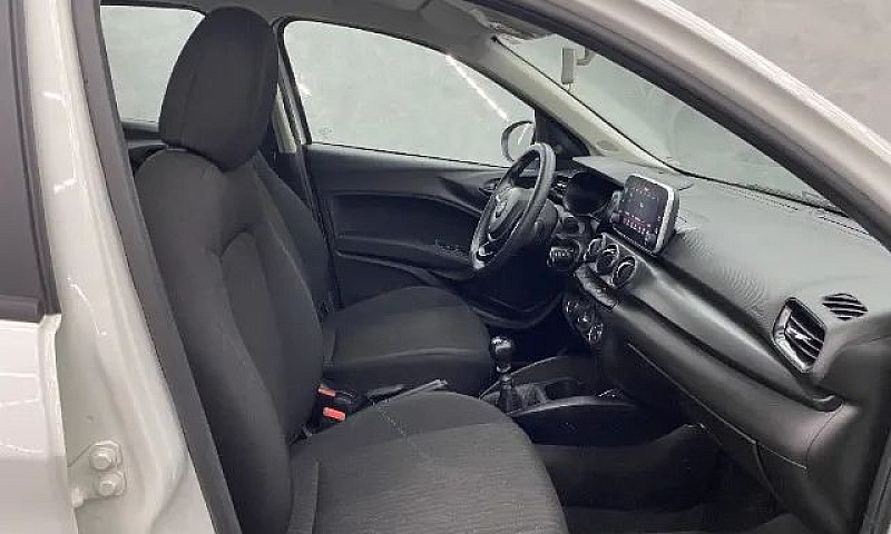 Fiat Cronos 1.3 Driv...