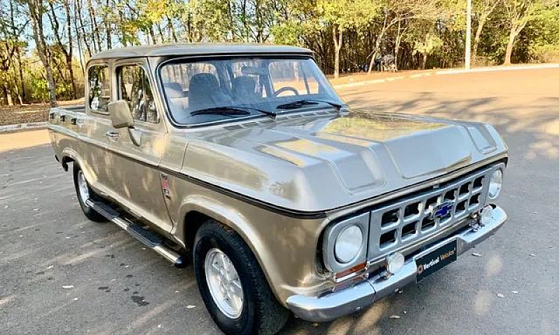 D-10 3.9 Diesel Cabi...