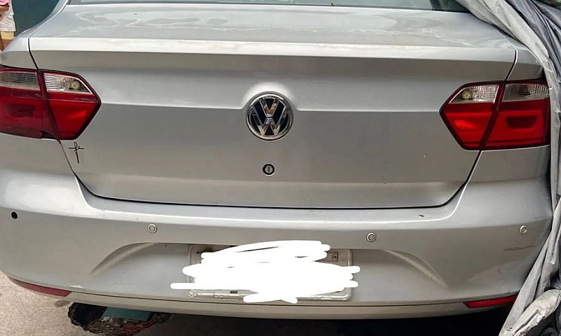 Volkswagen Voyage 1....