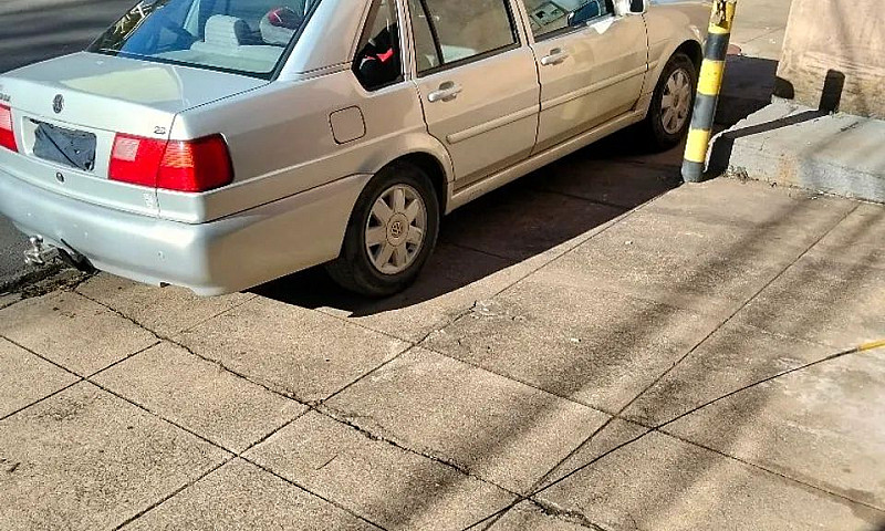 Volkswagen Santana 2...