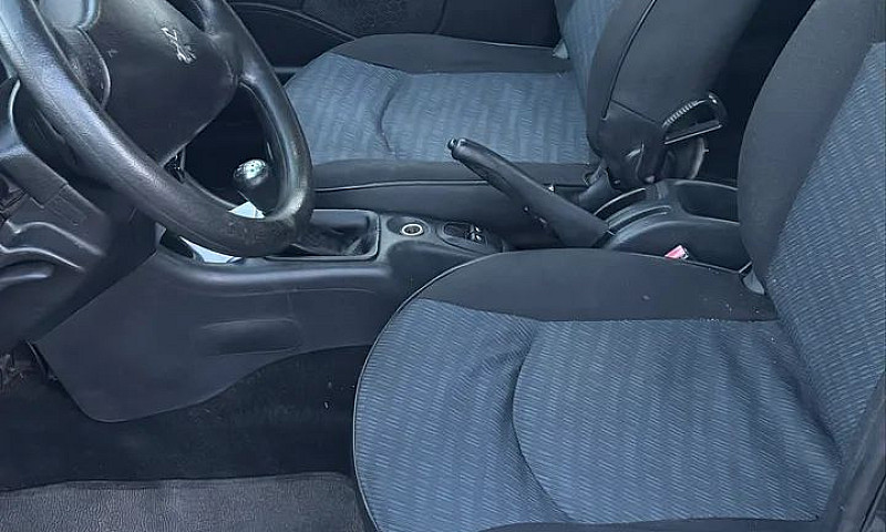 Peugeot 207 X-Line 1...