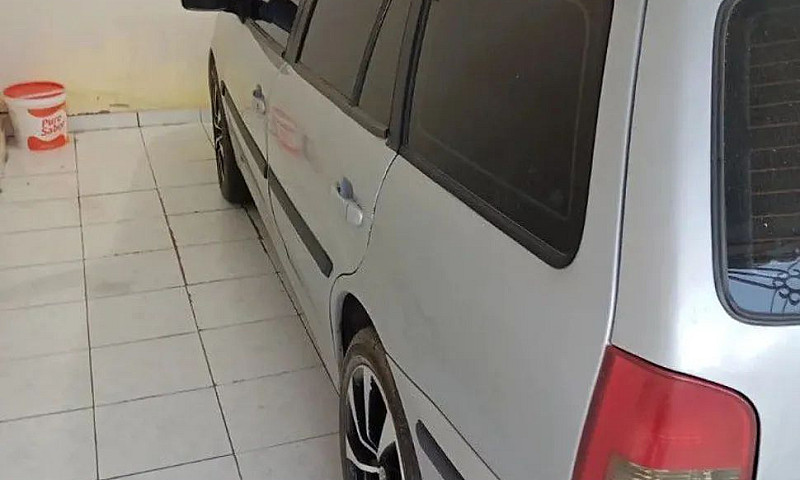 Volkswagen Parati 2....