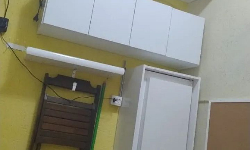 Quarto Moça Barra Fu...
