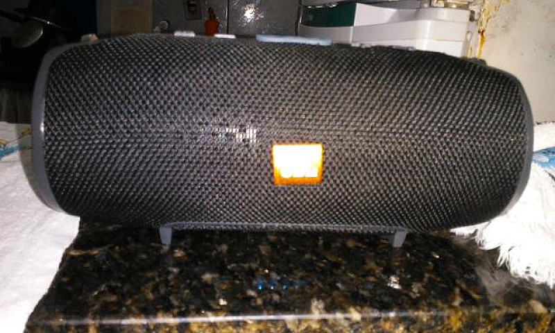 Caixa De Som Jbl...