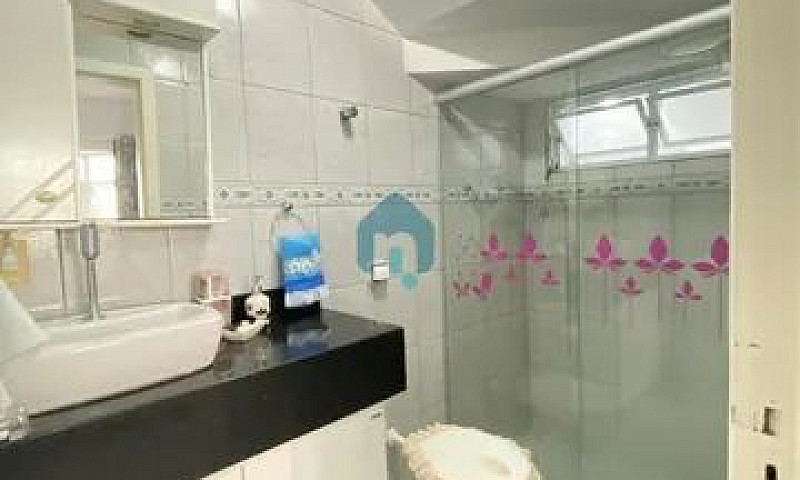 Casa À Venda No Bair...