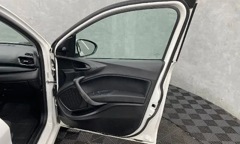 Fiat Cronos 1.3 Driv...