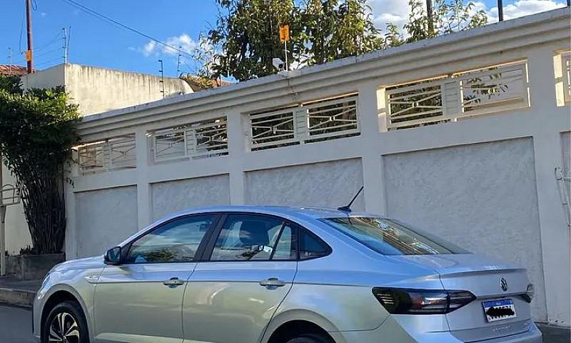 Volkswagen Virtus Co...