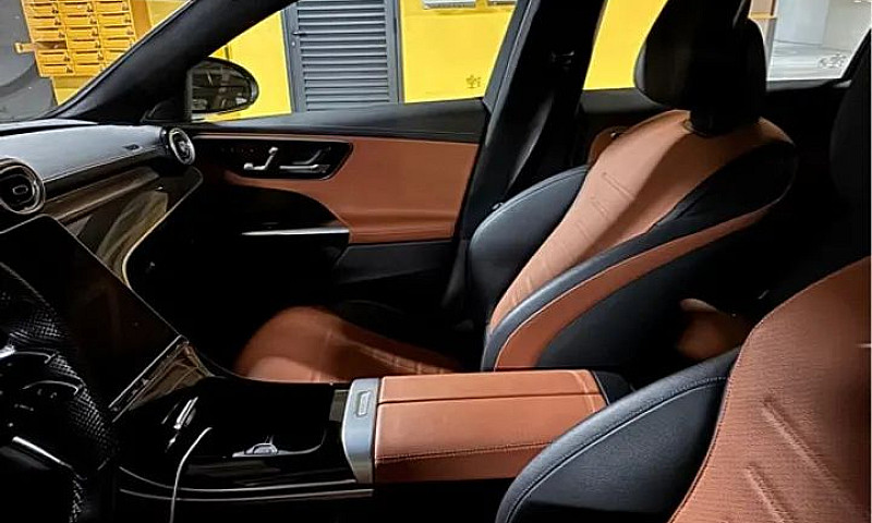 Mercedes Benz ...