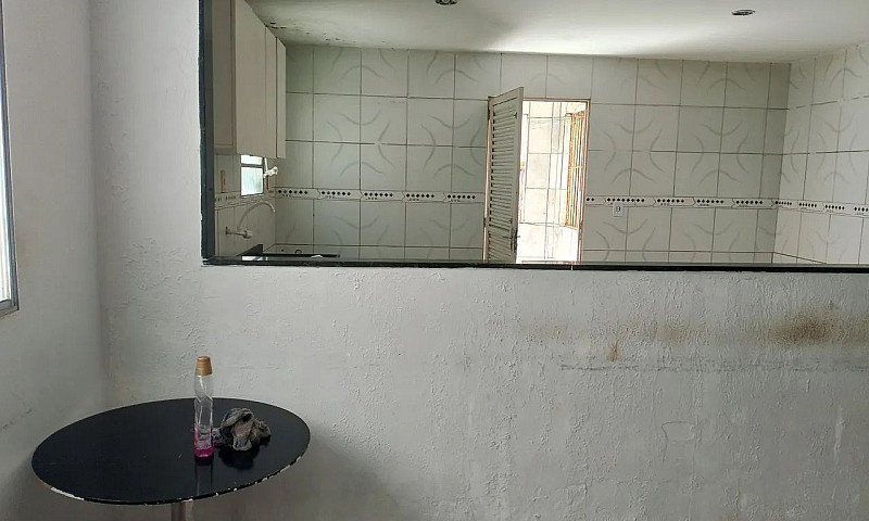 Aluga-Se Casa ?...