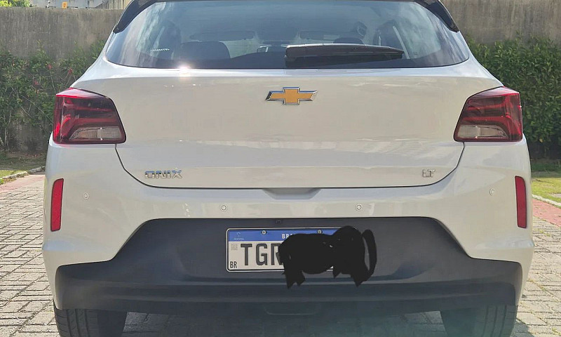 Chevrolet Onix Hatch...
