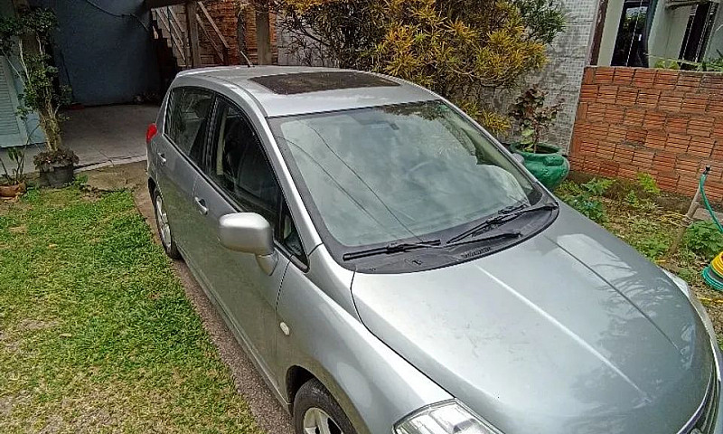 Nissan Tiida Sl 1.8/...