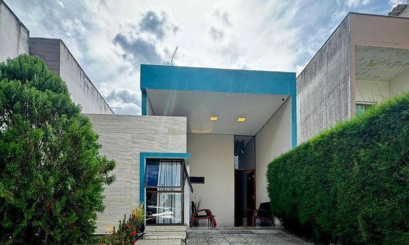 Casa Com 3 Dormitóri...