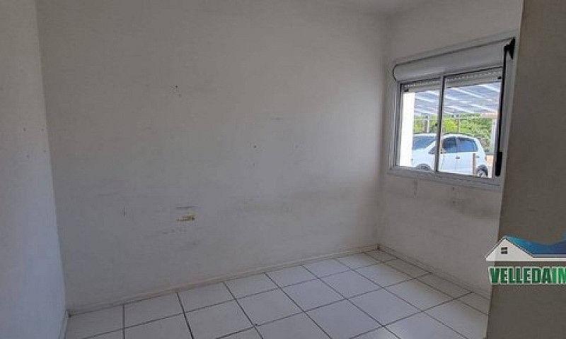 Velleda Oferece Casa...