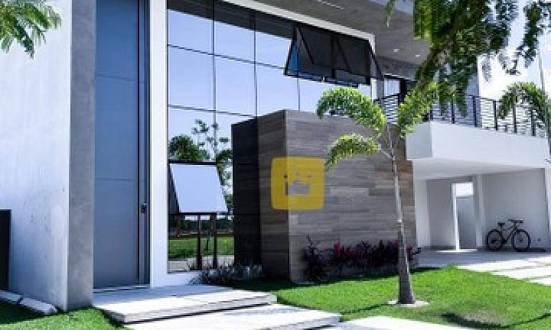 Casa Com 4 Dormitóri...