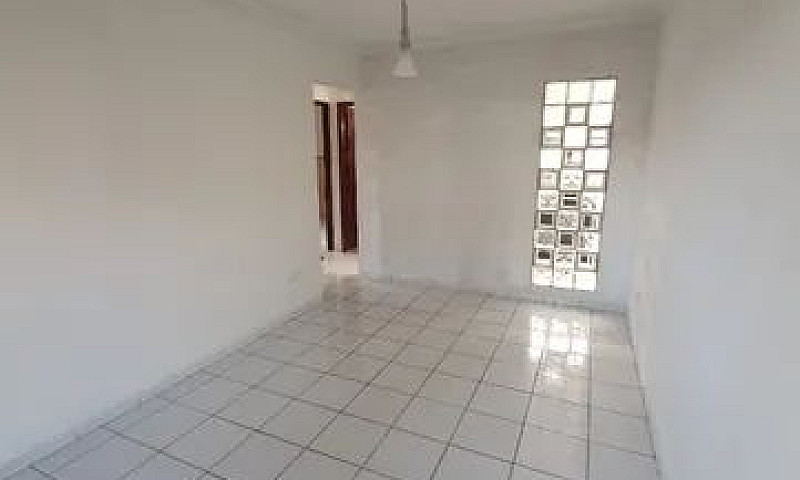 Aluga-Se Apartamento...