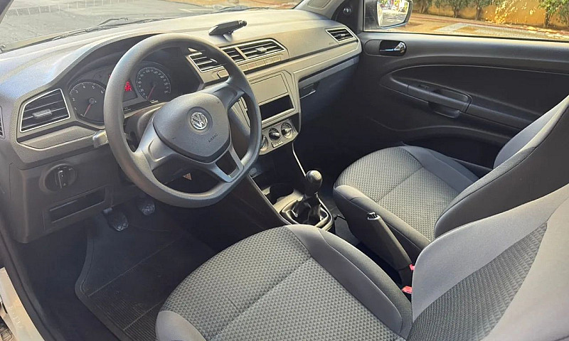 Volkswagen Saveiro 1...
