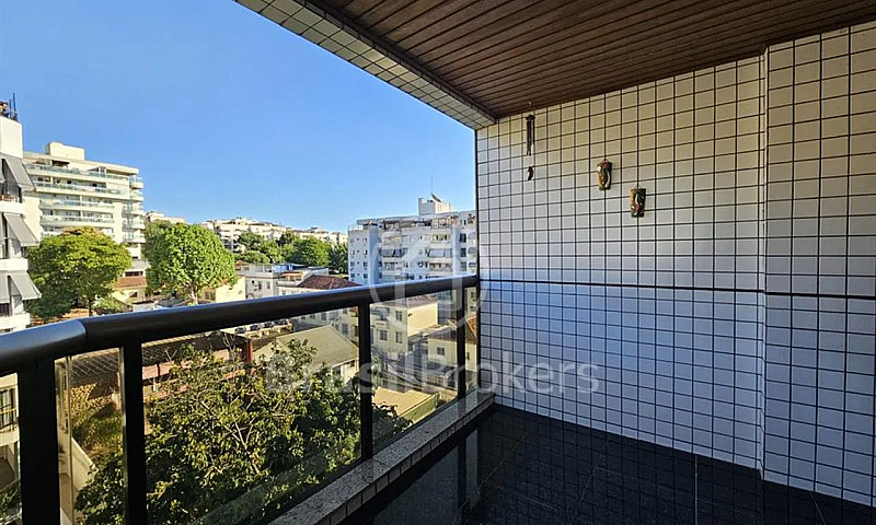 Cobertura Duplex À V...