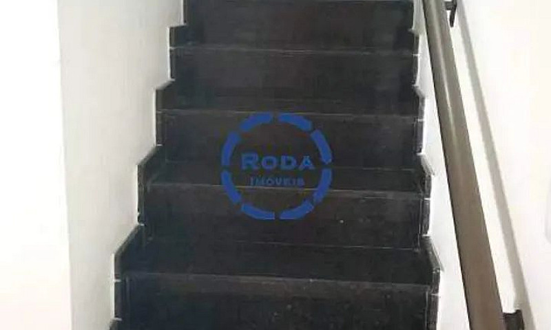 Sobrado De Condomíni...