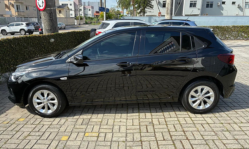Chevrolet Onix Hatch...