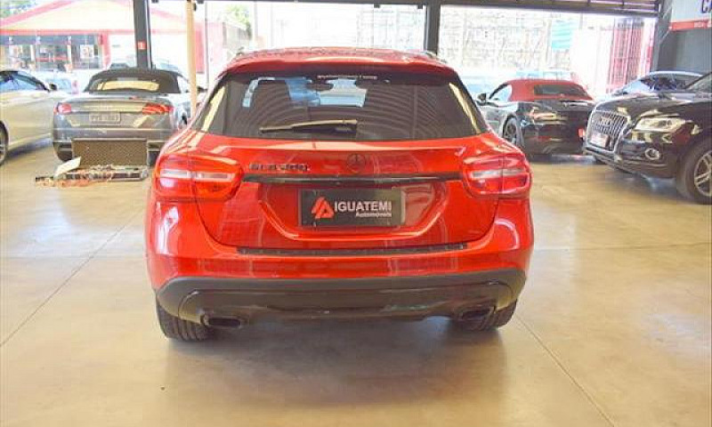 Mercedes-Benz Gla 20...