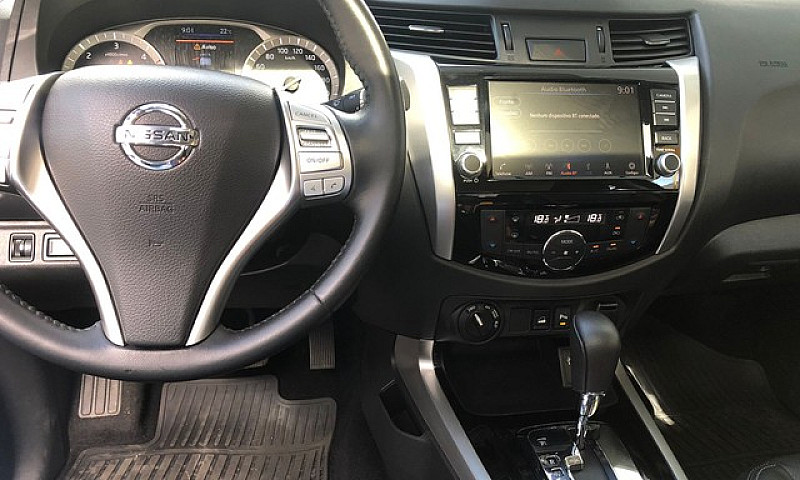 Nissan Frontier 2.3 ...