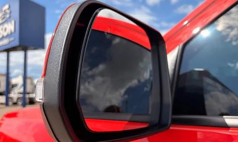 Ford Ranger Raptor 3...