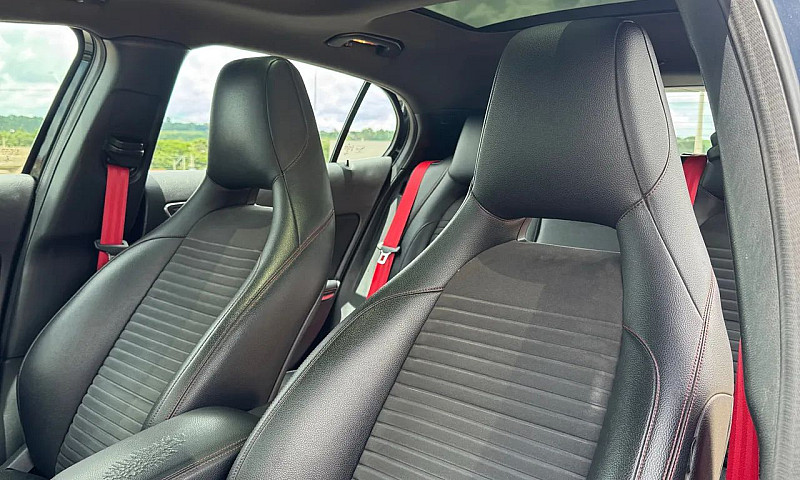 Mercedes-Benz Gla 25...