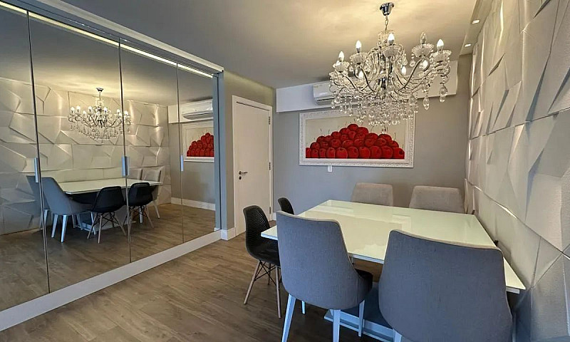 Apartamento Semimobi...