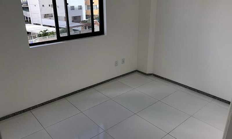 Apartamento 2/4, Pis...