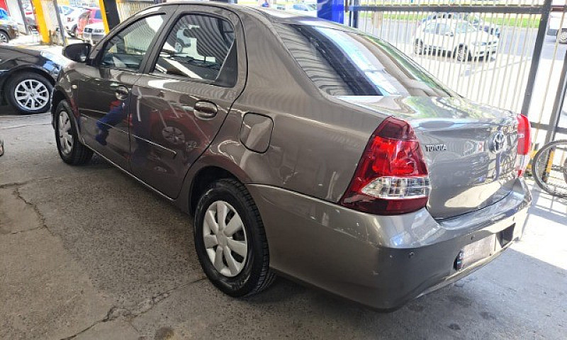 Etios Sedan 2019 1.5...