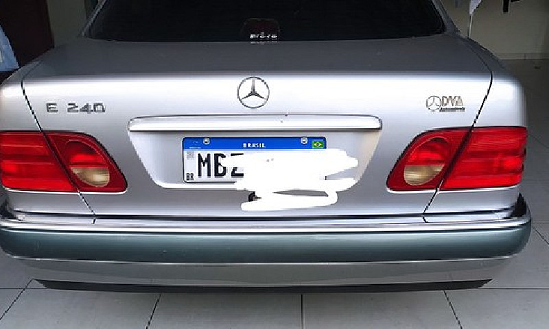 Mercedes E240 1998...