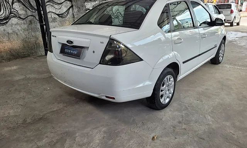 Fiesta Sedam 1.6 Fle...