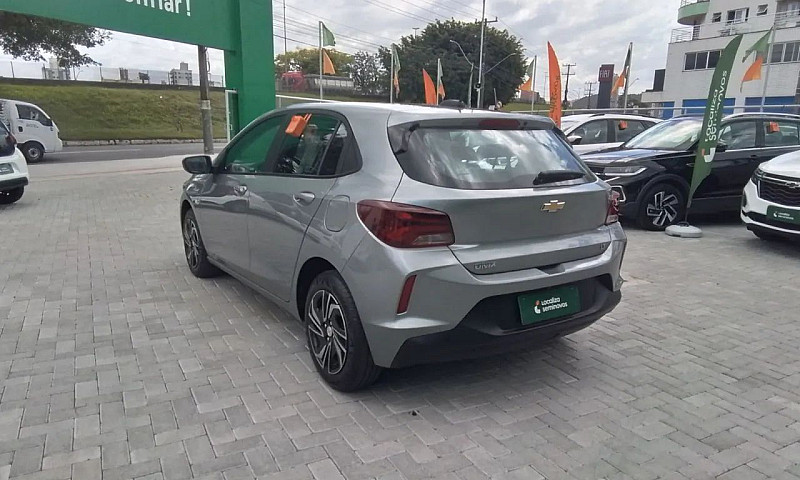 Chevrolet Onix Hatch...