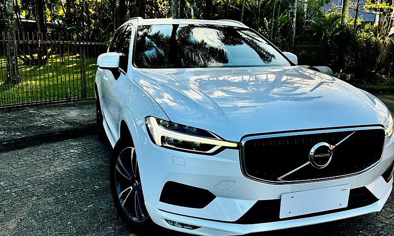 Volvo Xc 60 T-5 Mome...