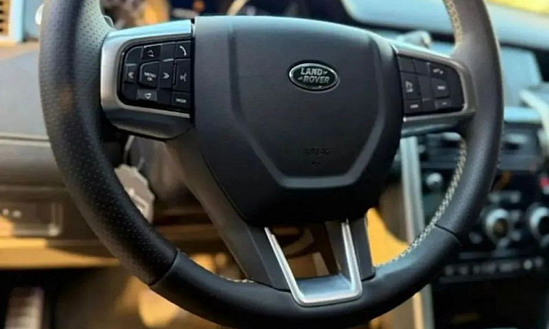 Land Rover Discovery...