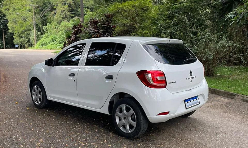 Renault Sandero Auth...