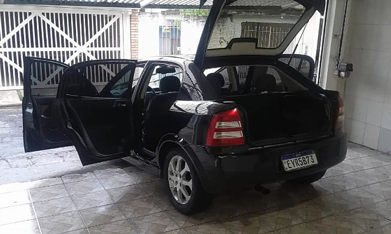 Chevrolet Astra Adva...