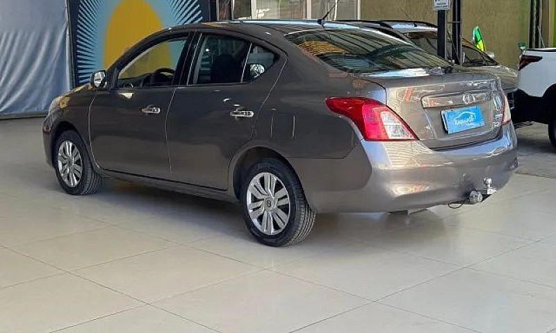 Nissan Versa Sv 1.6 ...