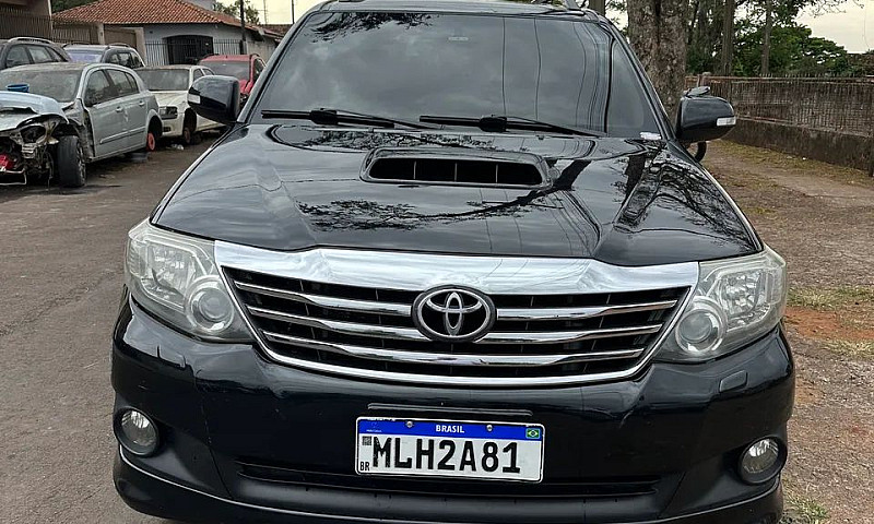 Toyota Hilux Sw4 Srv...