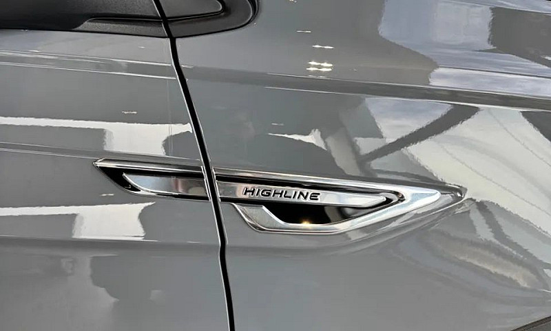 Volkswagen Nivus Hig...