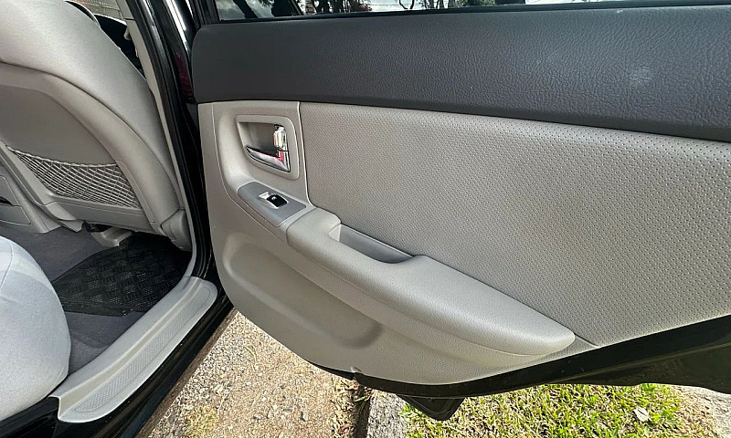 Kia Motors Cerato 1....