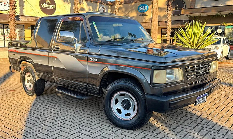 Chevrolet D-20 S 3.9...