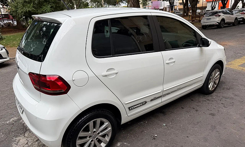 Volkswagen Fox Conne...