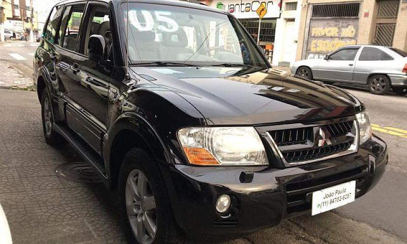 Mitsubishi Pajero Fu...