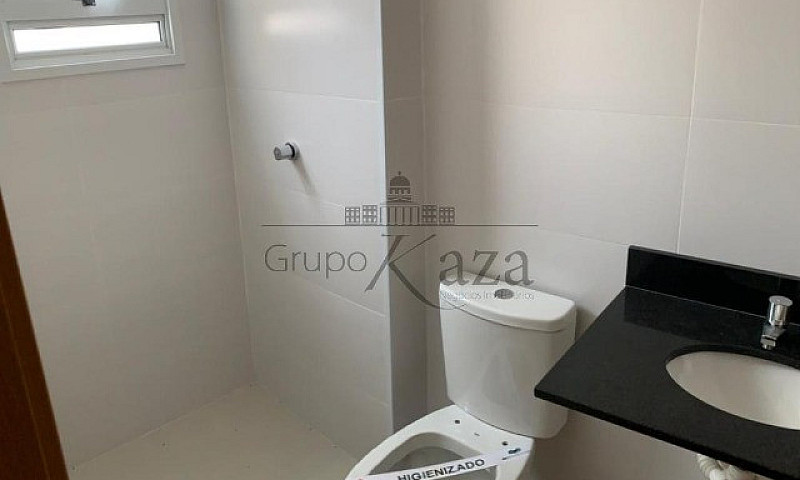 Apartamento / Padrão...